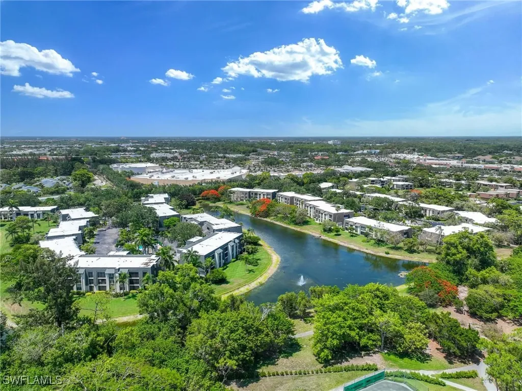 1608 Spoonbill Lane Naples FL 34105