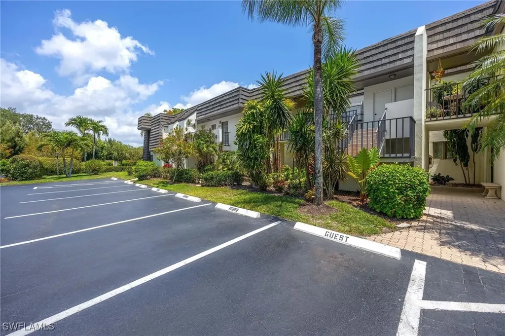 1608 Spoonbill Lane Naples FL 34105