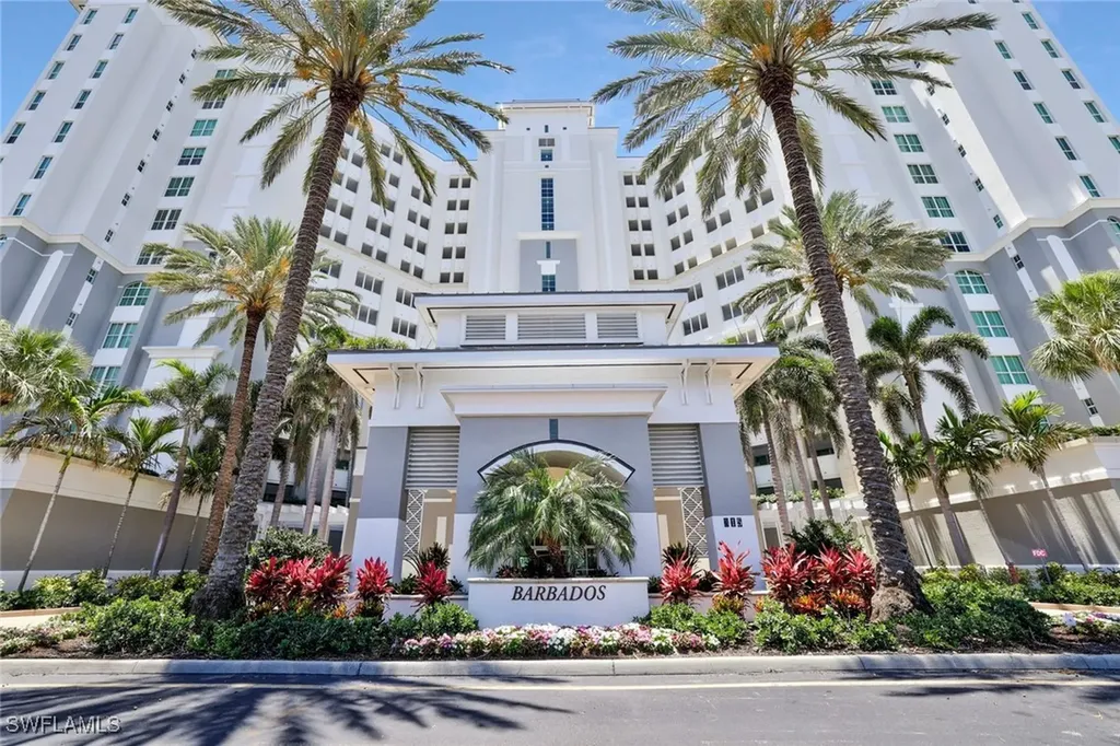 Naples FL, 315 Dunes Boulevard, Unit T-01