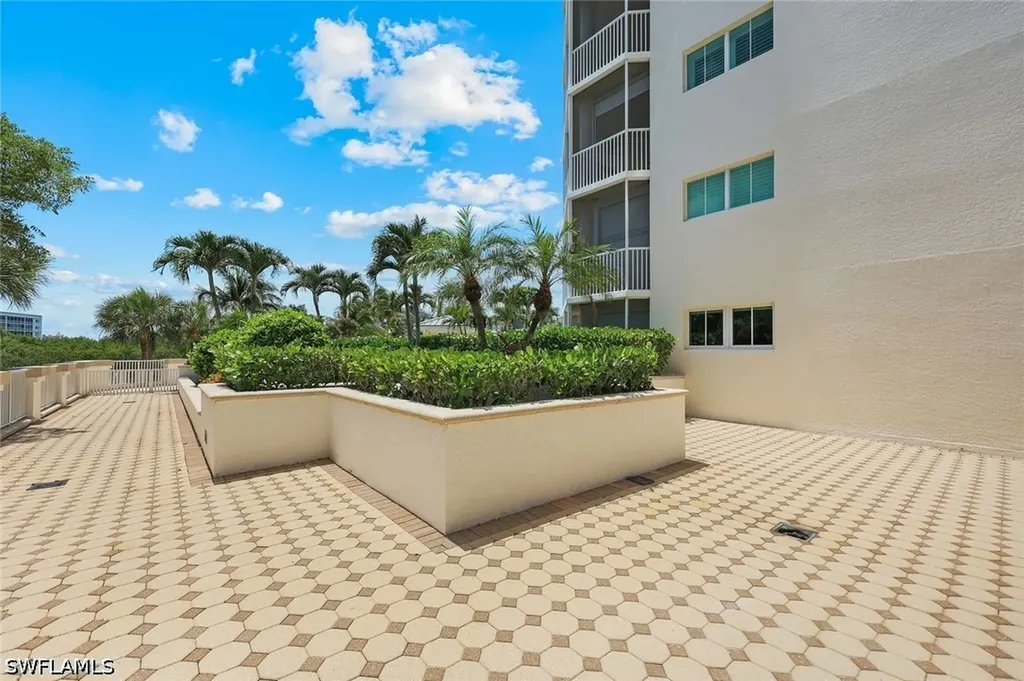 315 Dunes Boulevard Naples FL 34110