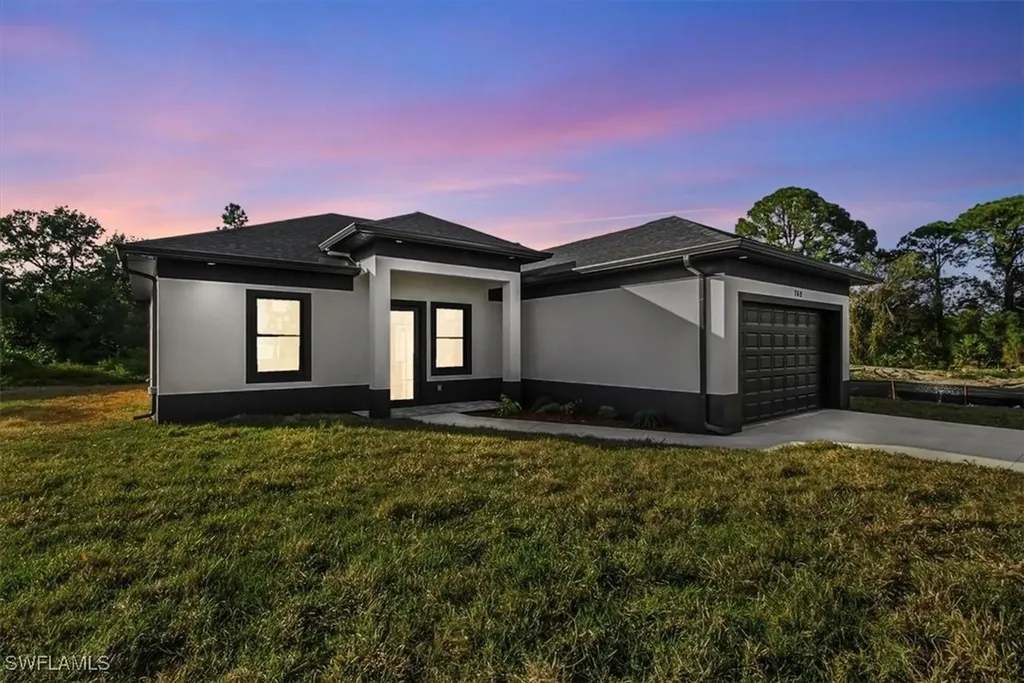760 Bianca Avenue S Lehigh Acres FL 33974