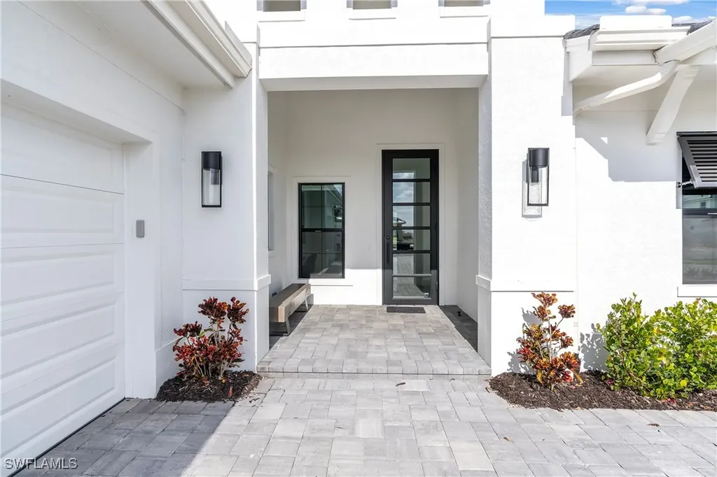 9675 Moonflower Court Naples FL 34110