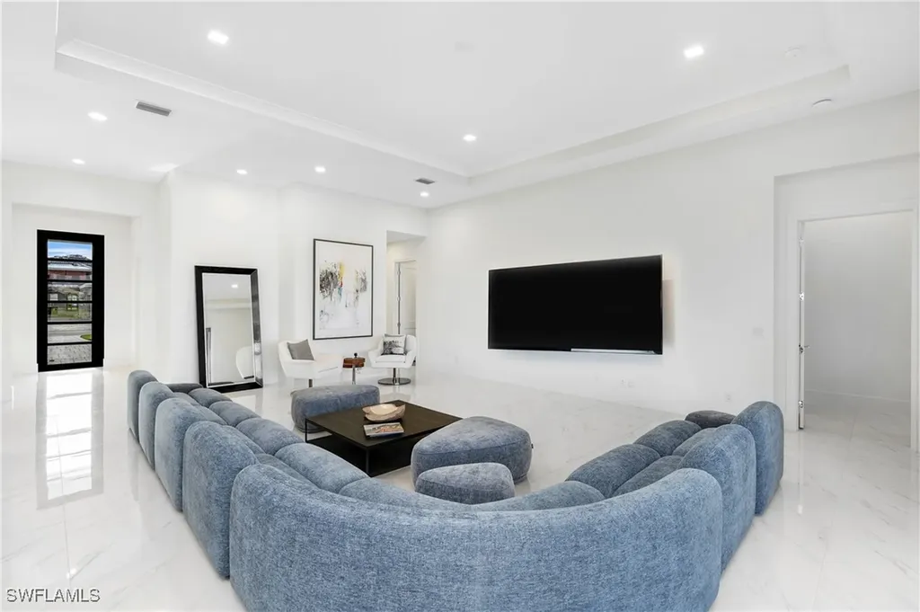9675 Moonflower Court Naples FL 34110