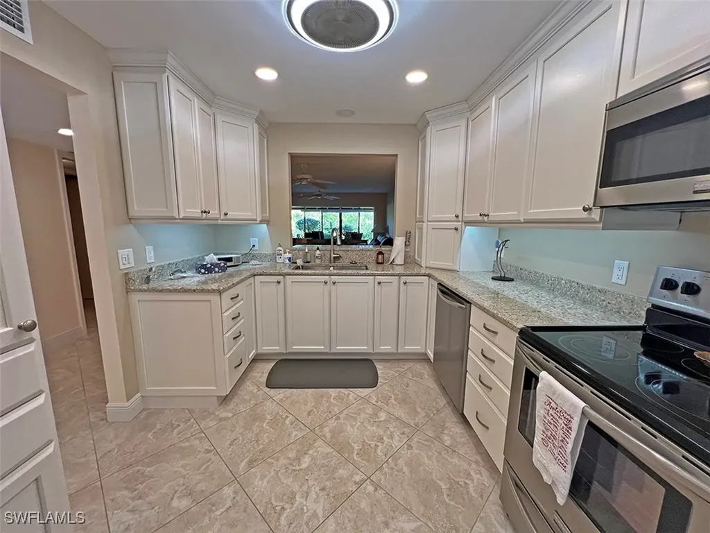 15400 Cedarwood Lane Naples FL 34110