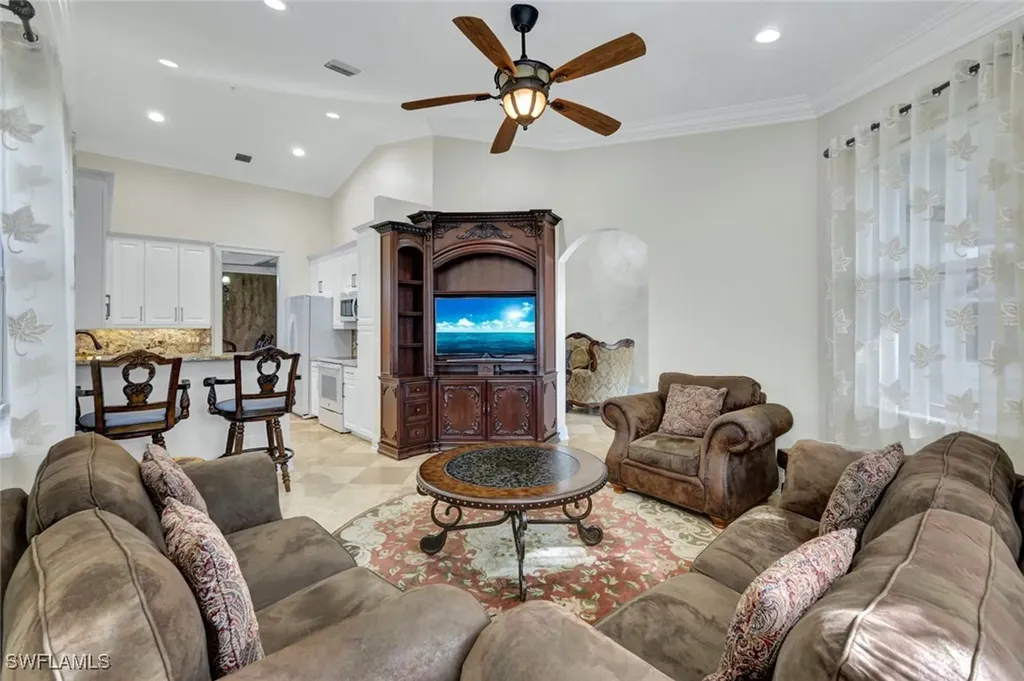 1345 Mariposa Circle Naples FL 34105