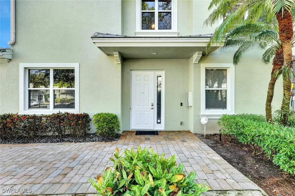 1345 Mariposa Circle Naples FL 34105