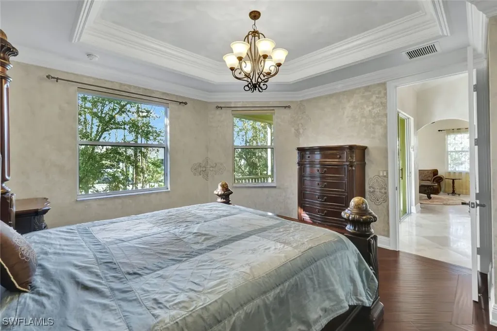 1345 Mariposa Circle Naples FL 34105
