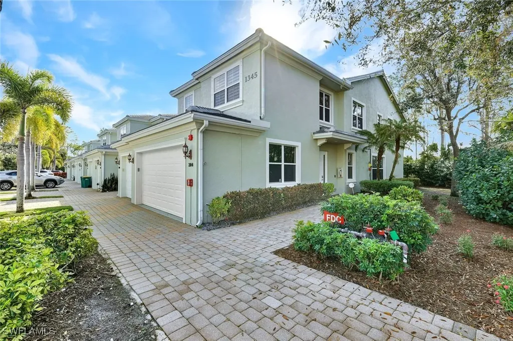 1345 Mariposa Circle Naples FL 34105