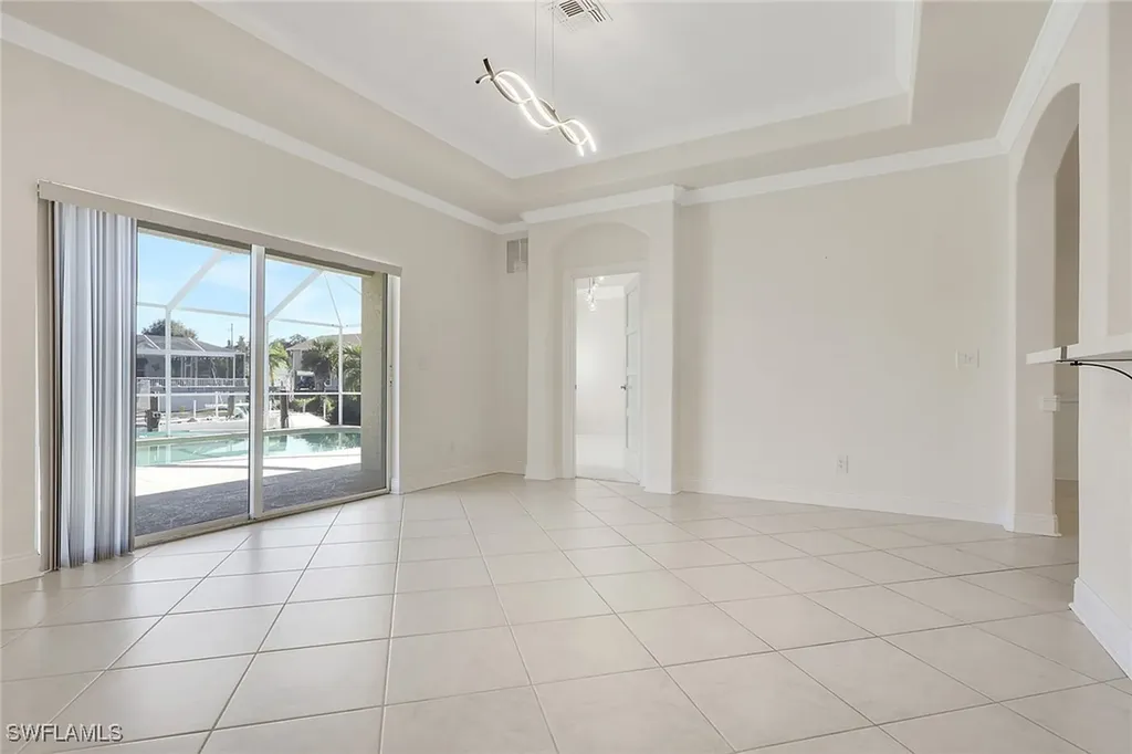 2082 E Tobago Circle Fort Myers FL 33905