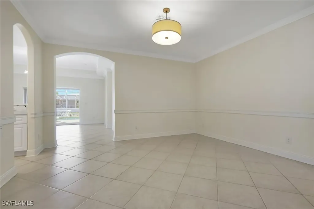 2082 E Tobago Circle Fort Myers FL 33905