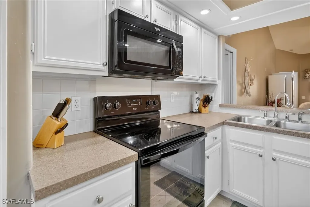 13046 Amberley Court Bonita Springs FL 34135