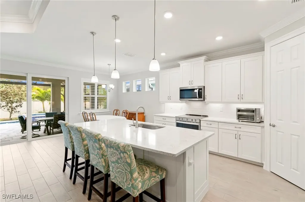 387 Grace Bay Lane Naples FL 34114