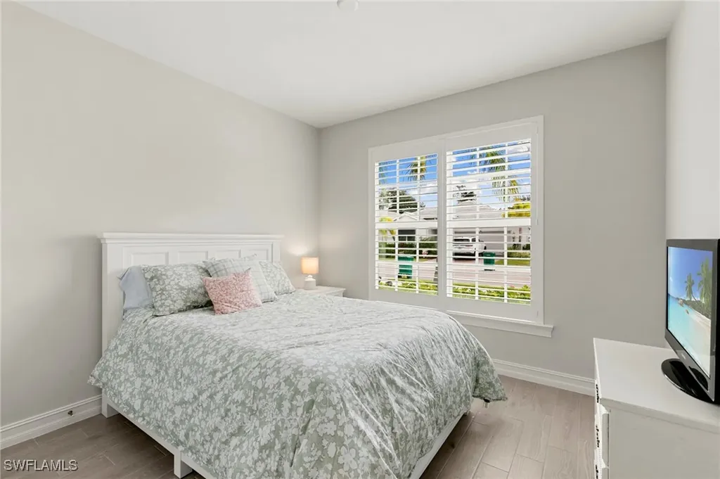 387 Grace Bay Lane Naples FL 34114