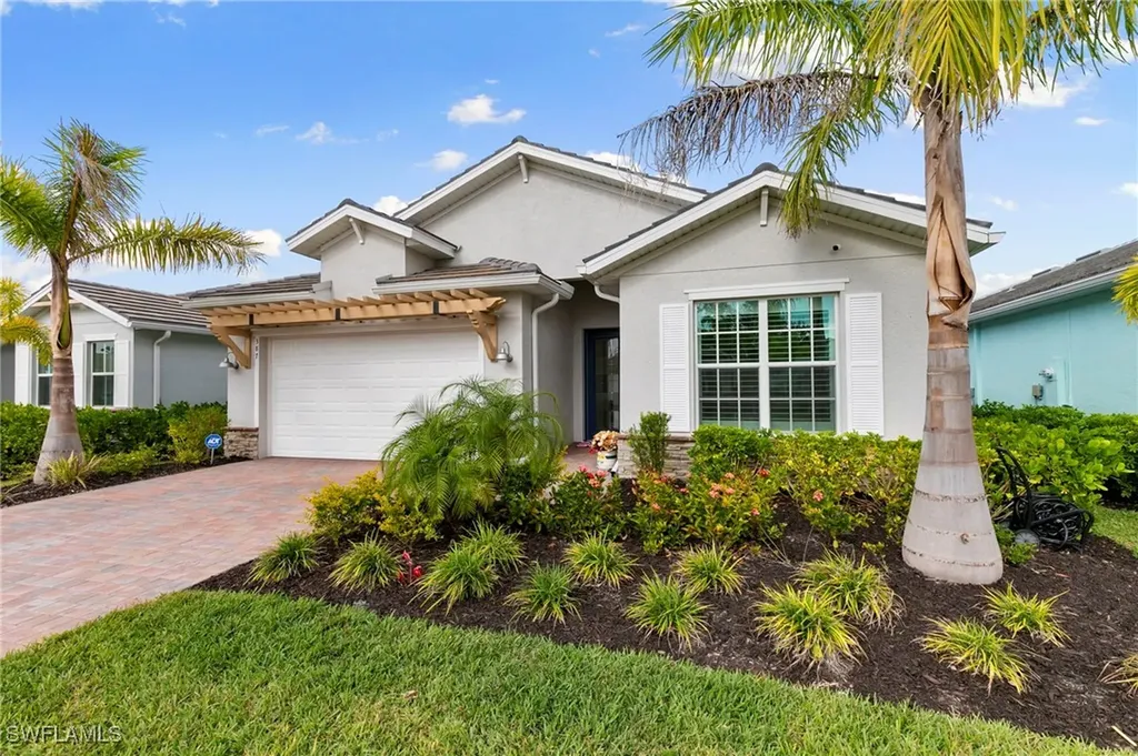 387 Grace Bay Lane Naples FL 34114