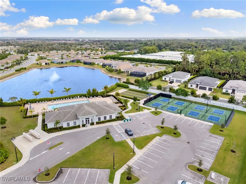 387 Grace Bay Lane Naples FL 34114