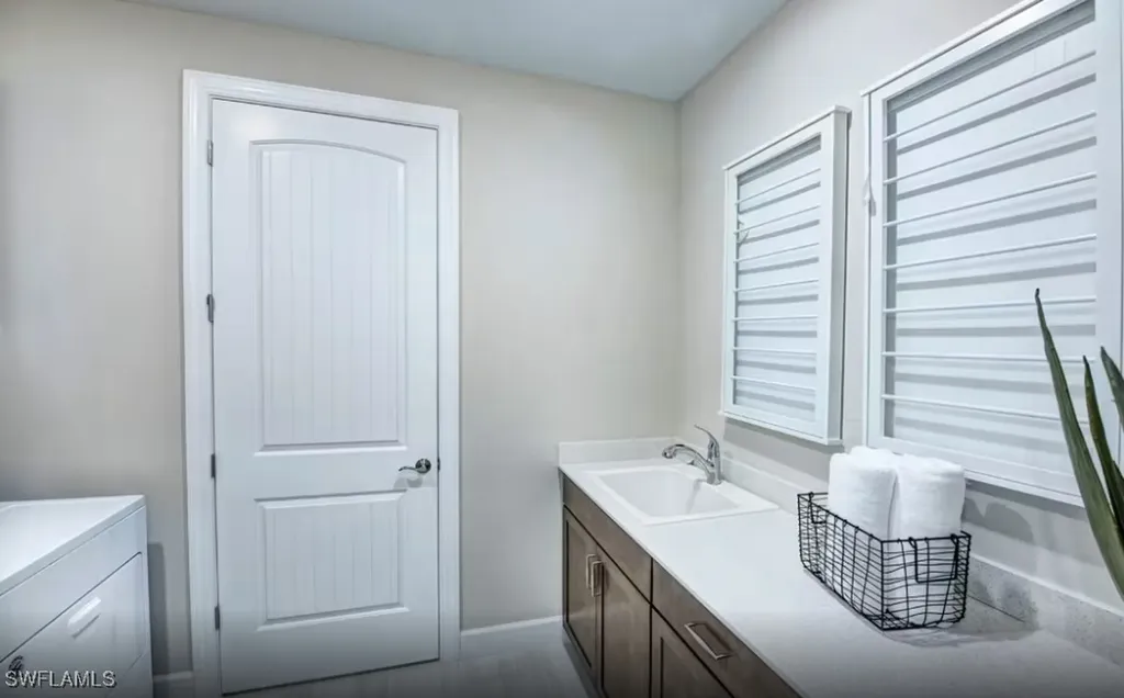 2034 Terreno Boulevard Naples FL 34120