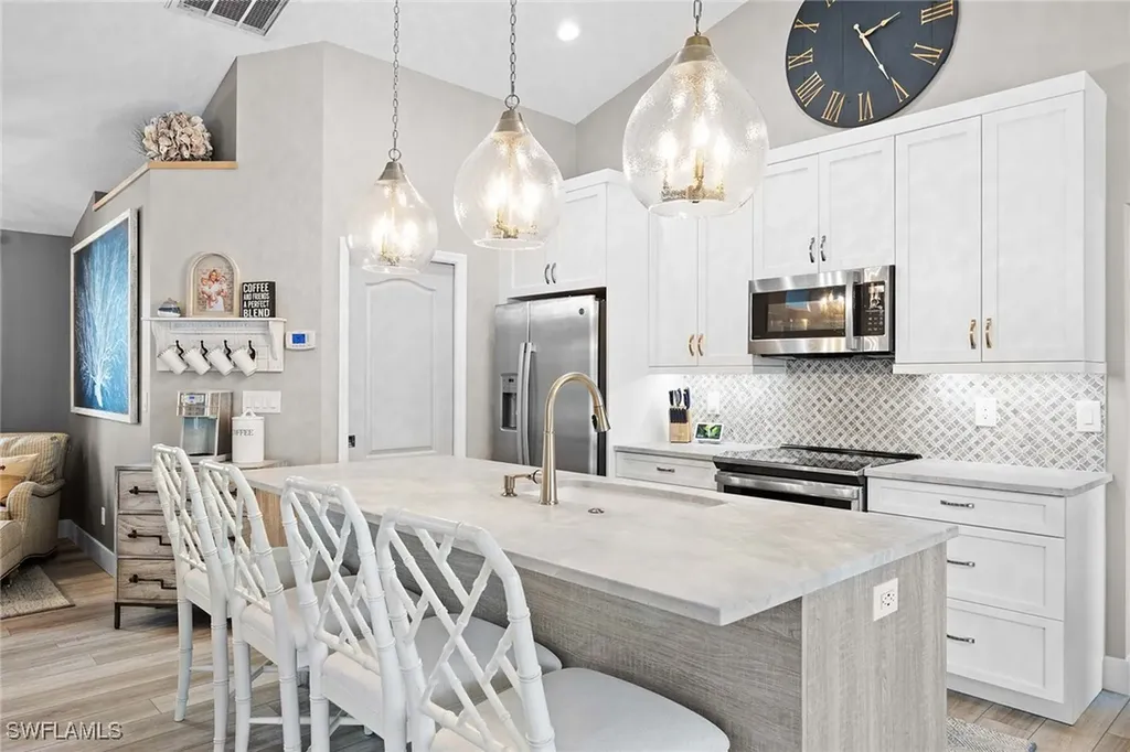 6681 Huntley Lane S Naples FL 34104