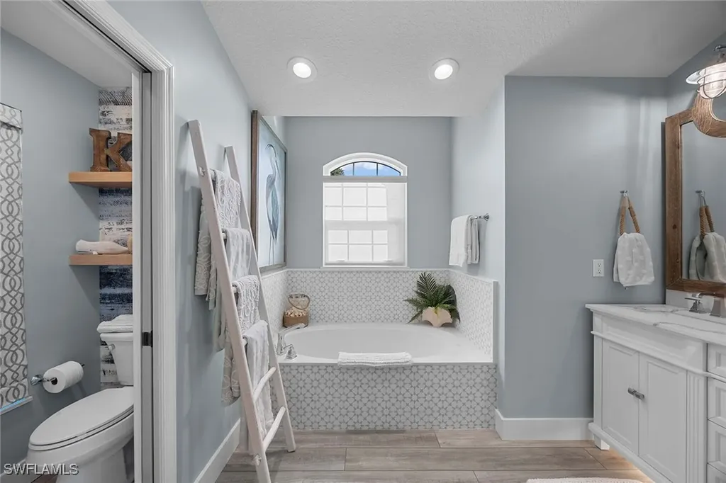 6681 Huntley Lane S Naples FL 34104