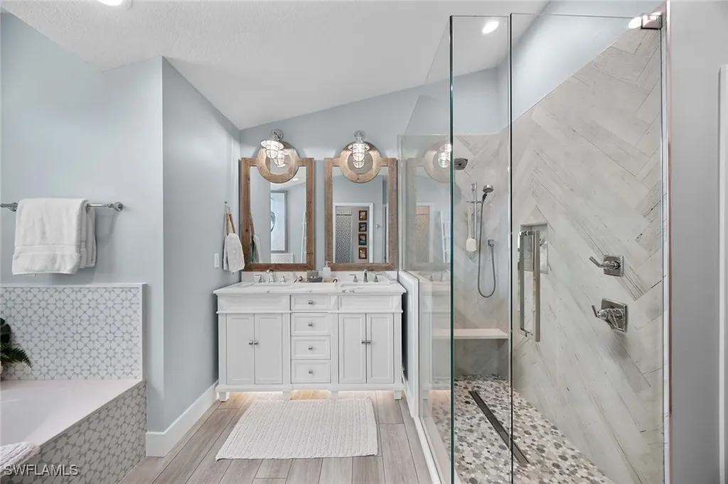 6681 Huntley Lane S Naples FL 34104