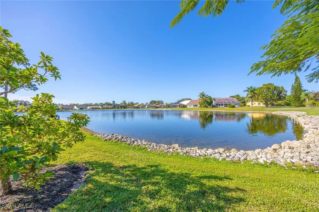 6681 Huntley Lane S Naples FL 34104