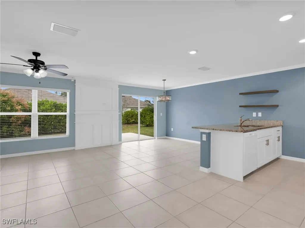 731 Hadley Place W Naples FL 34104