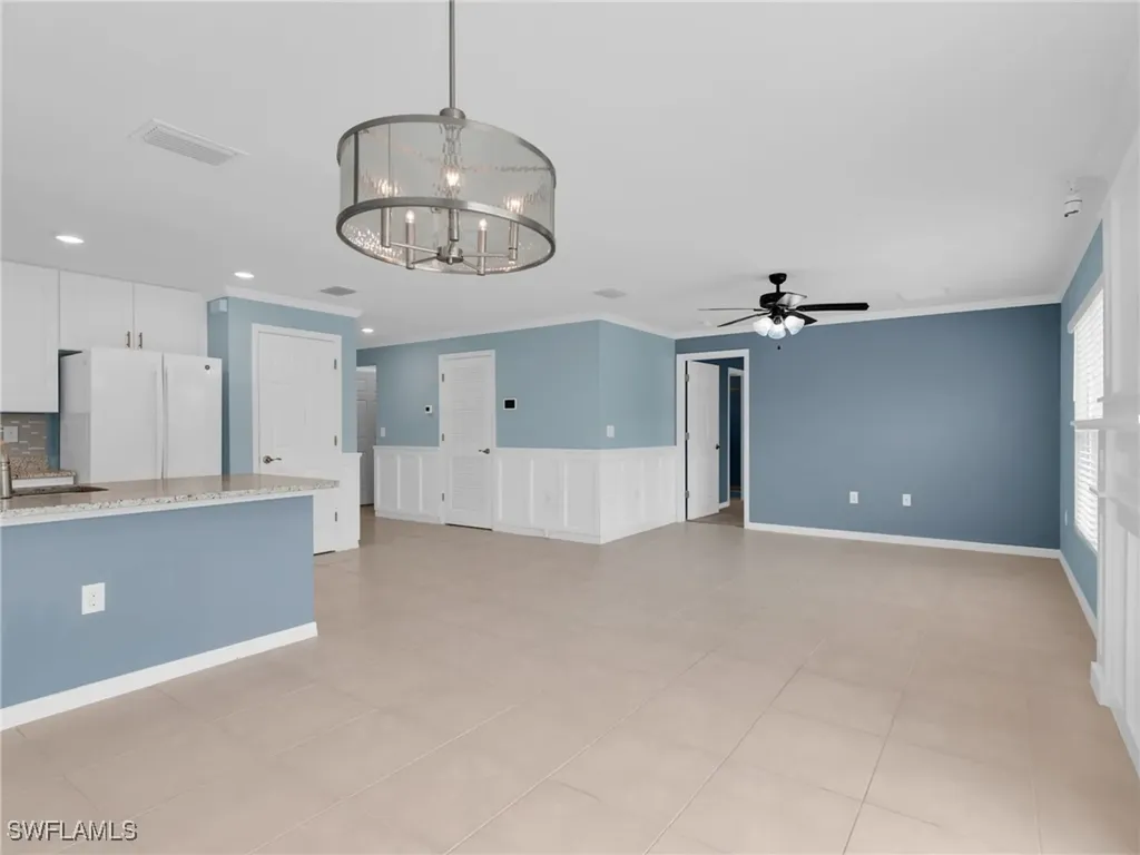731 Hadley Place W Naples FL 34104