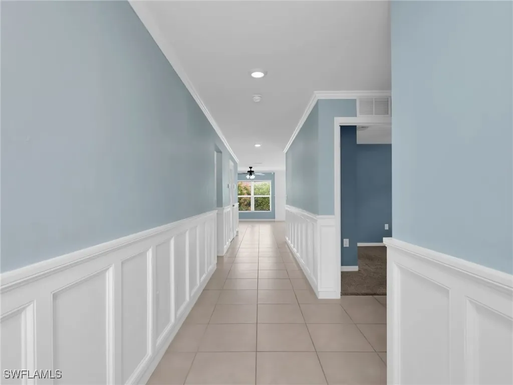 731 Hadley Place W Naples FL 34104