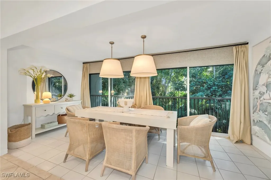 205 Via Perignon Naples FL 34119