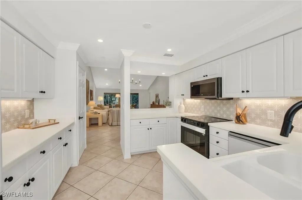 205 Via Perignon Naples FL 34119