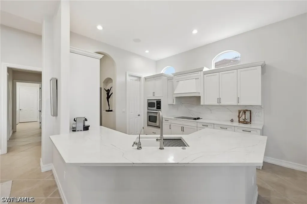 8950 Shenendoah Circle Naples FL 34113