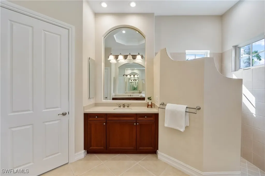 8950 Shenendoah Circle Naples FL 34113
