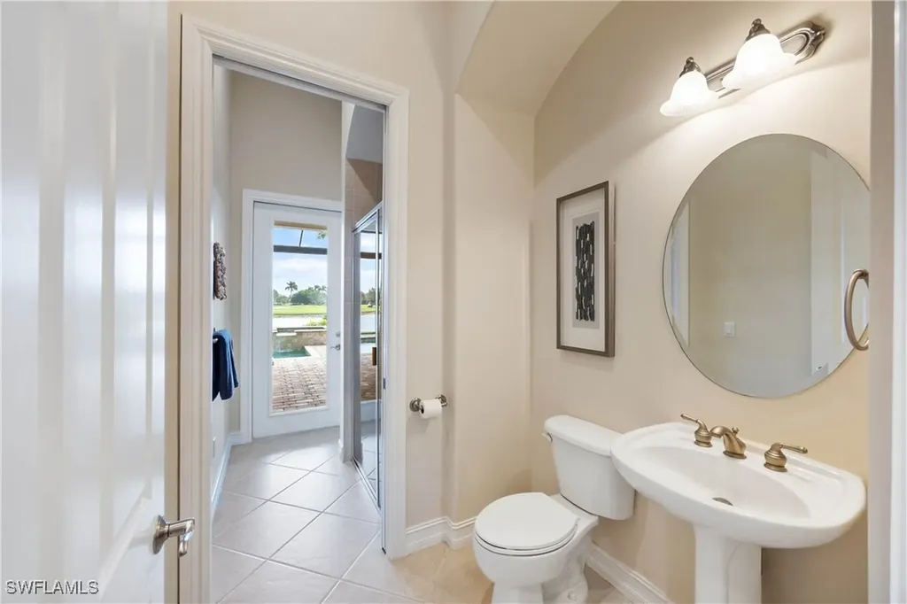 8950 Shenendoah Circle Naples FL 34113