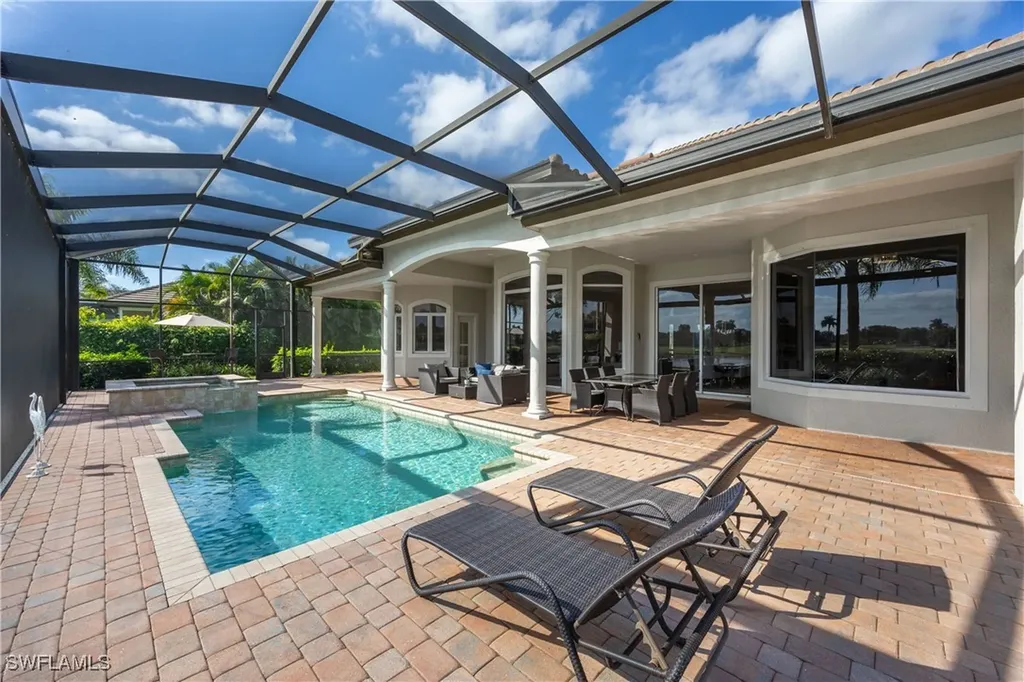 8950 Shenendoah Circle Naples FL 34113