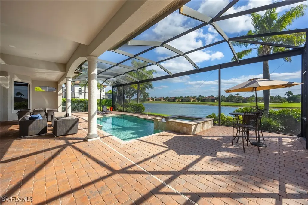 8950 Shenendoah Circle Naples FL 34113