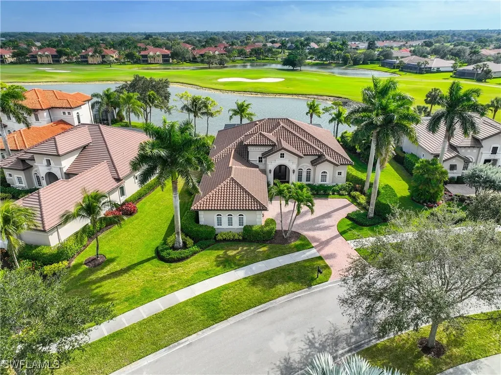 8950 Shenendoah Circle Naples FL 34113