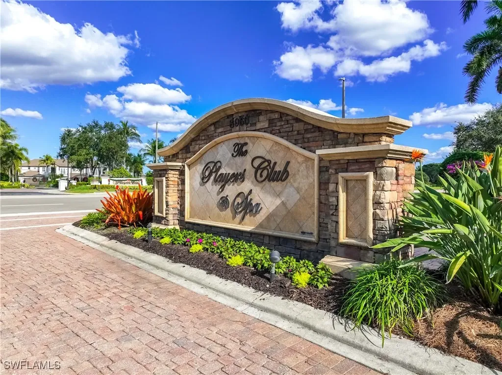8950 Shenendoah Circle Naples FL 34113