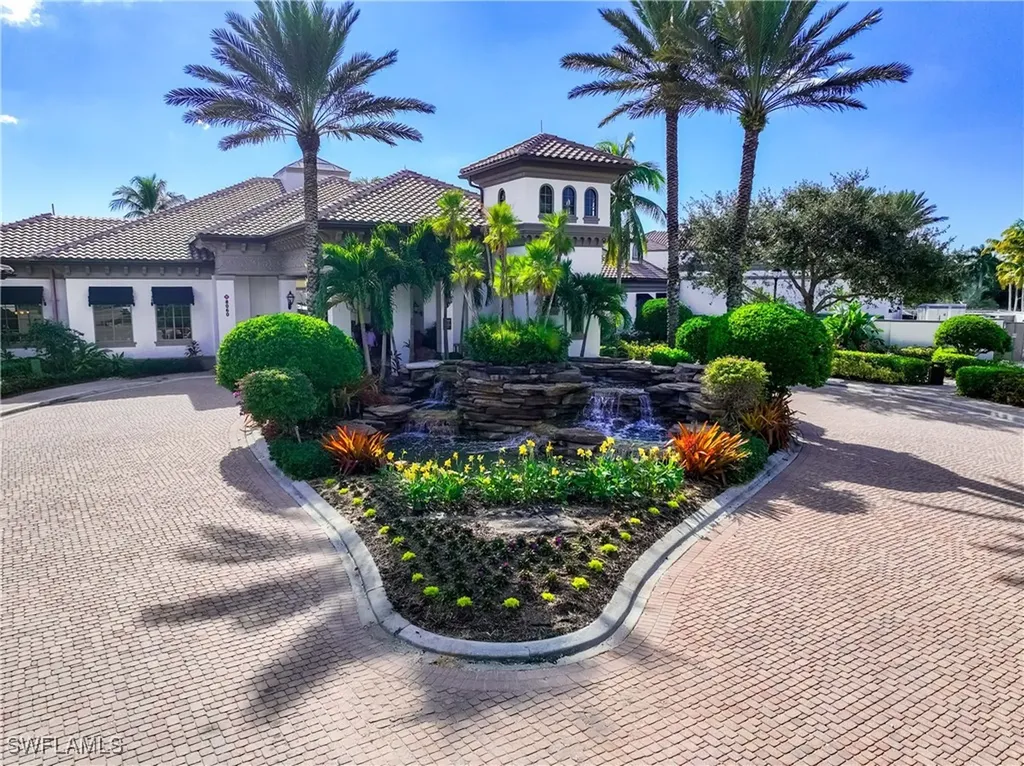 8950 Shenendoah Circle Naples FL 34113
