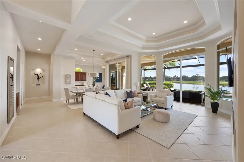 8950 Shenendoah Circle Naples FL 34113