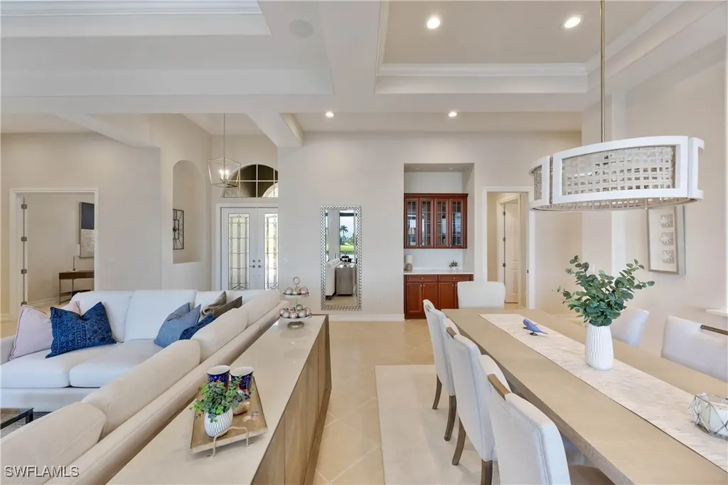 8950 Shenendoah Circle Naples FL 34113