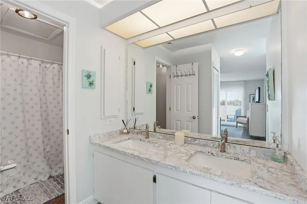 1039 Beach Road Sanibel FL 33957