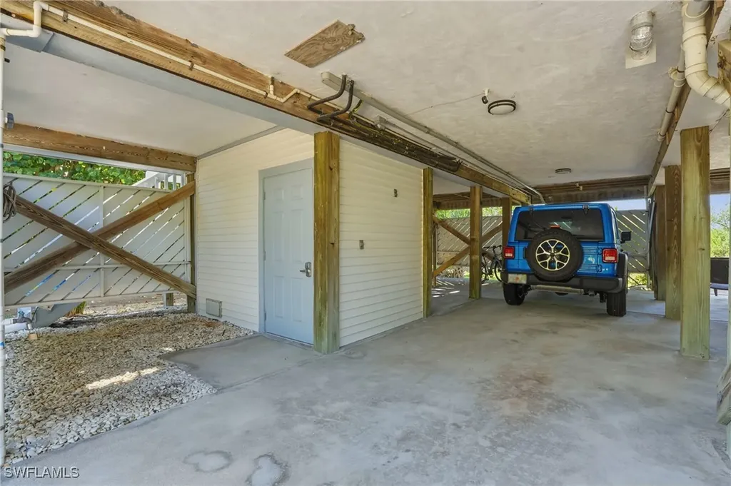 1039 Beach Road Sanibel FL 33957