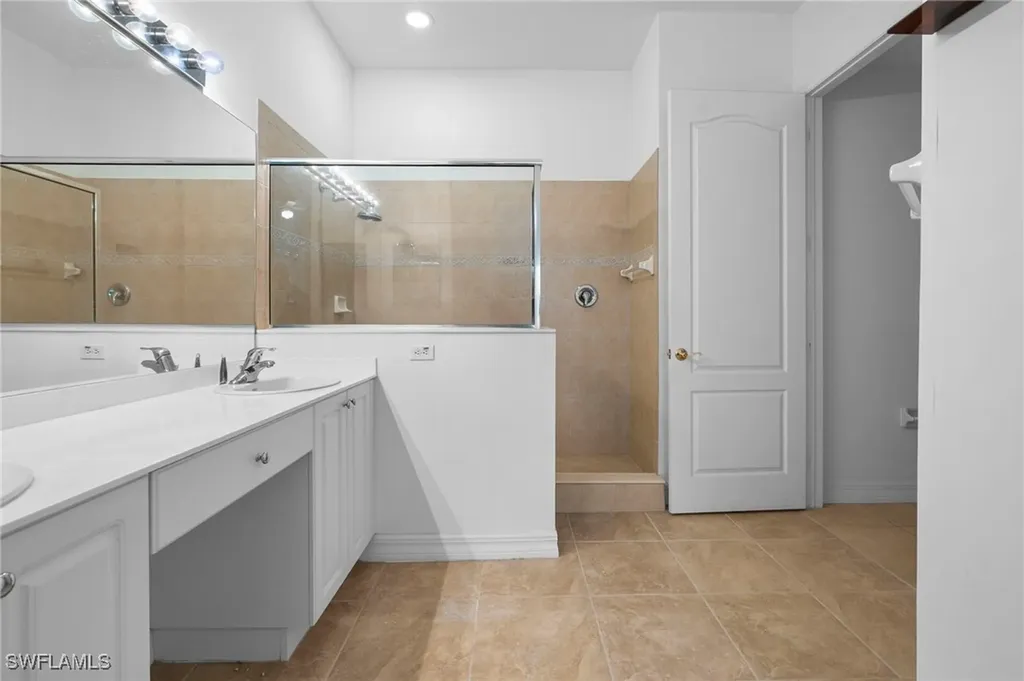 6010 Jonathans Bay Circle Fort Myers FL 33908
