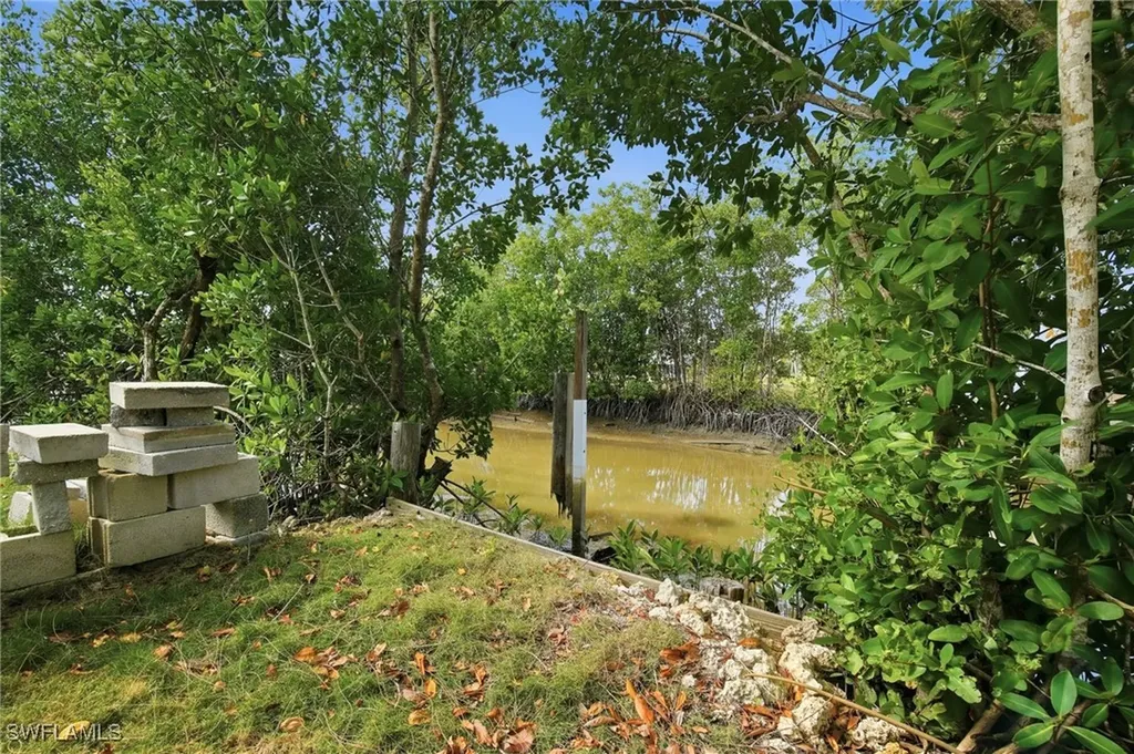 103 Egret Lane Everglades City FL 34139