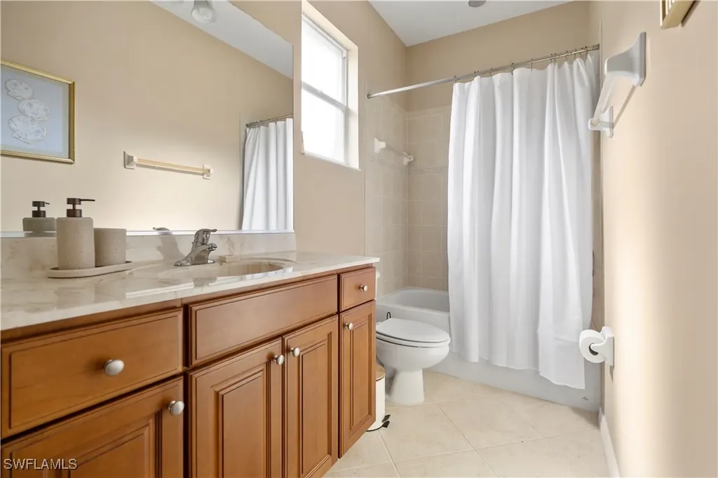 20516 Larino Loop Estero FL 33928