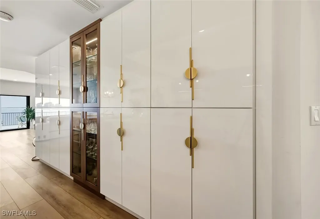 601 La Peninsula Boulevard Naples FL 34113