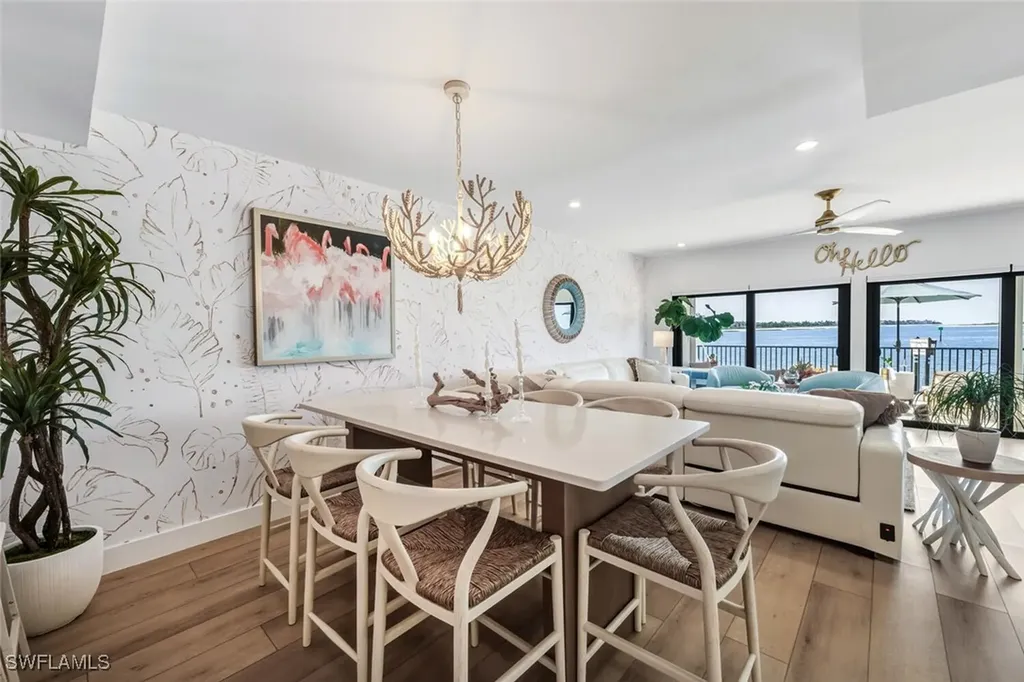 601 La Peninsula Boulevard Naples FL 34113