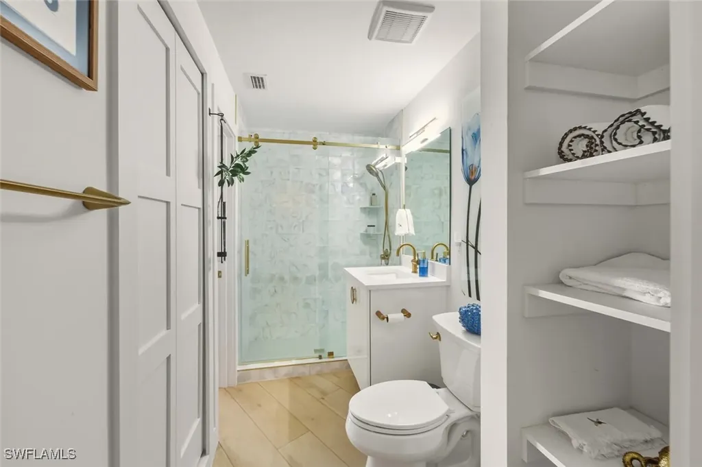 601 La Peninsula Boulevard Naples FL 34113