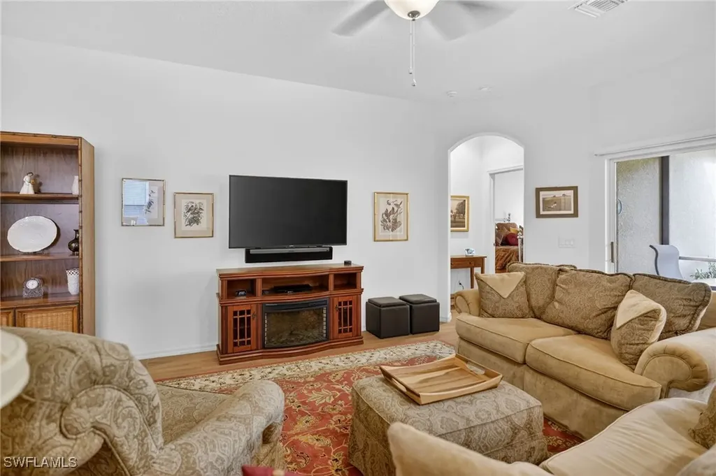 2842 Via Piazza Loop Fort Myers FL 33905