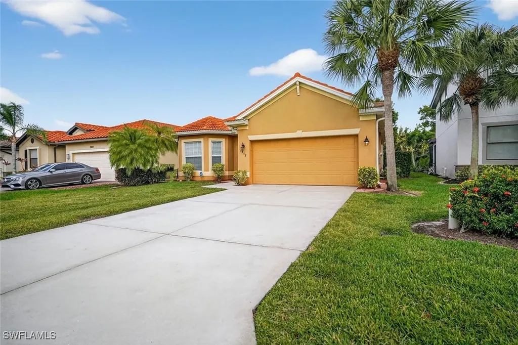 2842 Via Piazza Loop Fort Myers FL 33905
