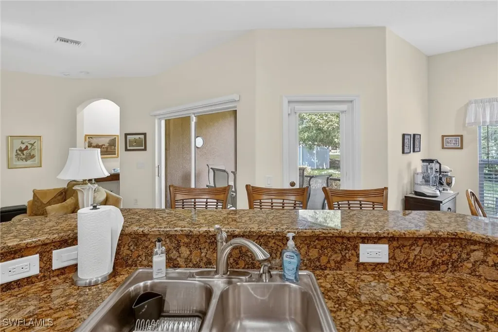 2842 Via Piazza Loop Fort Myers FL 33905